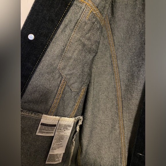 Levi Dark Wash Denim Trucker Jacket - Picture 4 of 4